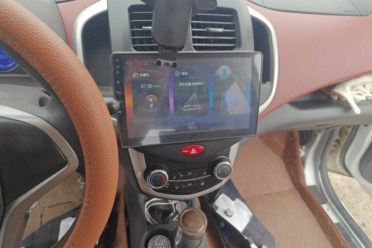 Used CHANGAN Benni 2015 1.4L Manual Luxury Model China V Standard Audio And AC Panel