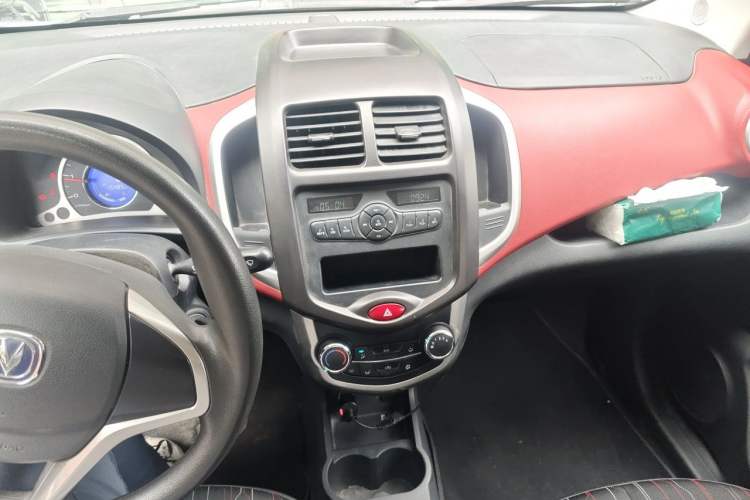 Used CHANGAN Benni 2015 1.4L Manual Luxury Model China IV Standard Audio And AC Panel