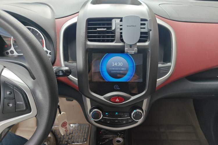 Used CHANGAN Benni 2015 1.4L Manual Luxury Model China V Standard Audio And AC Panel
