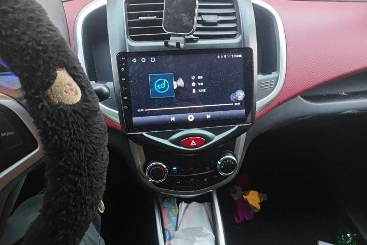 Used CHANGAN Benni 2015 1.4L IMT Prestige Model China V Standard Audio And AC Panel