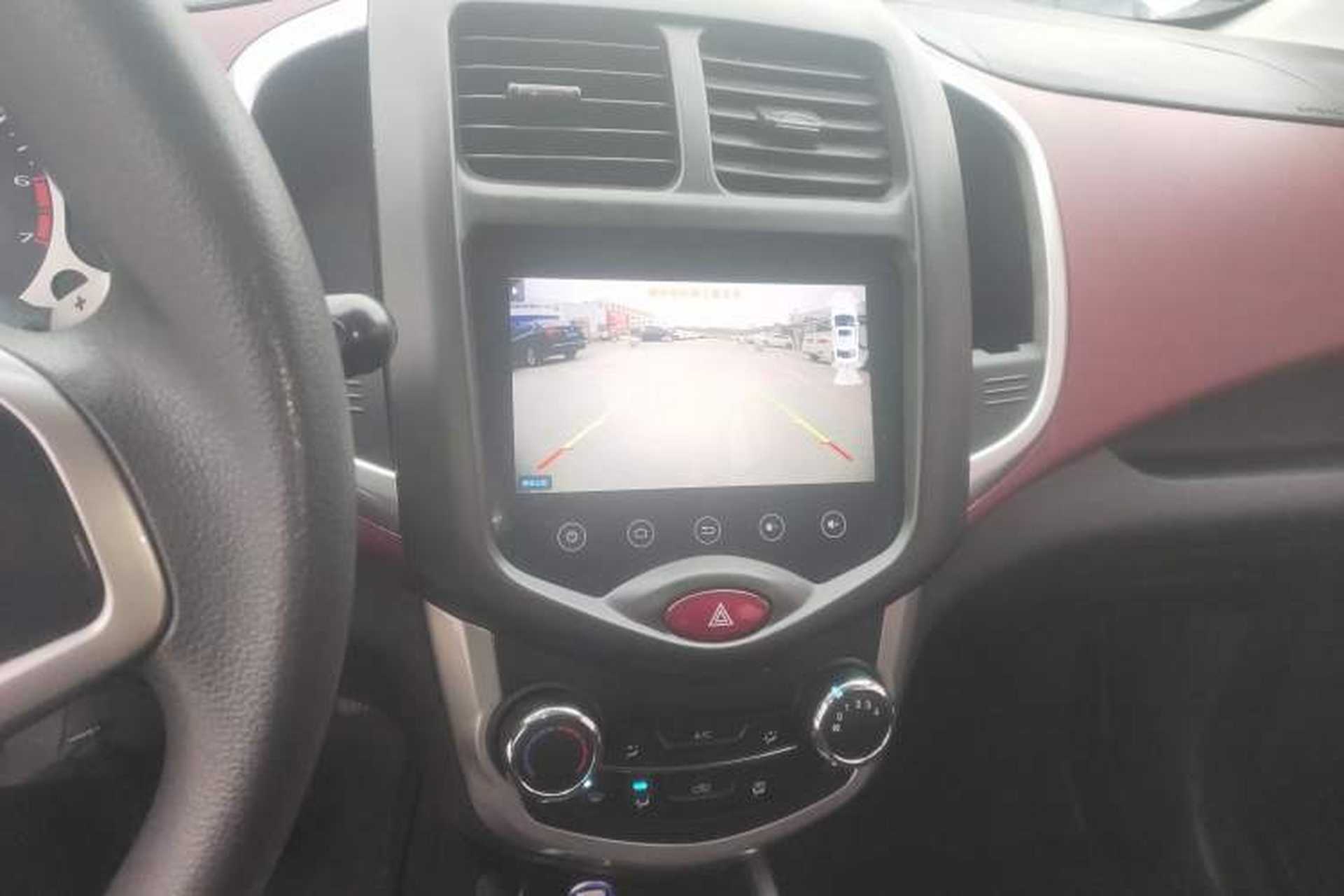 Used CHANGAN Benni 2015 1.4L IMT Luxury Model China V Standard Audio And AC Panel