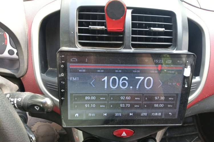 Used CHANGAN Benni 2015 1.4L IMT Luxury Model China V Standard Audio And AC Panel