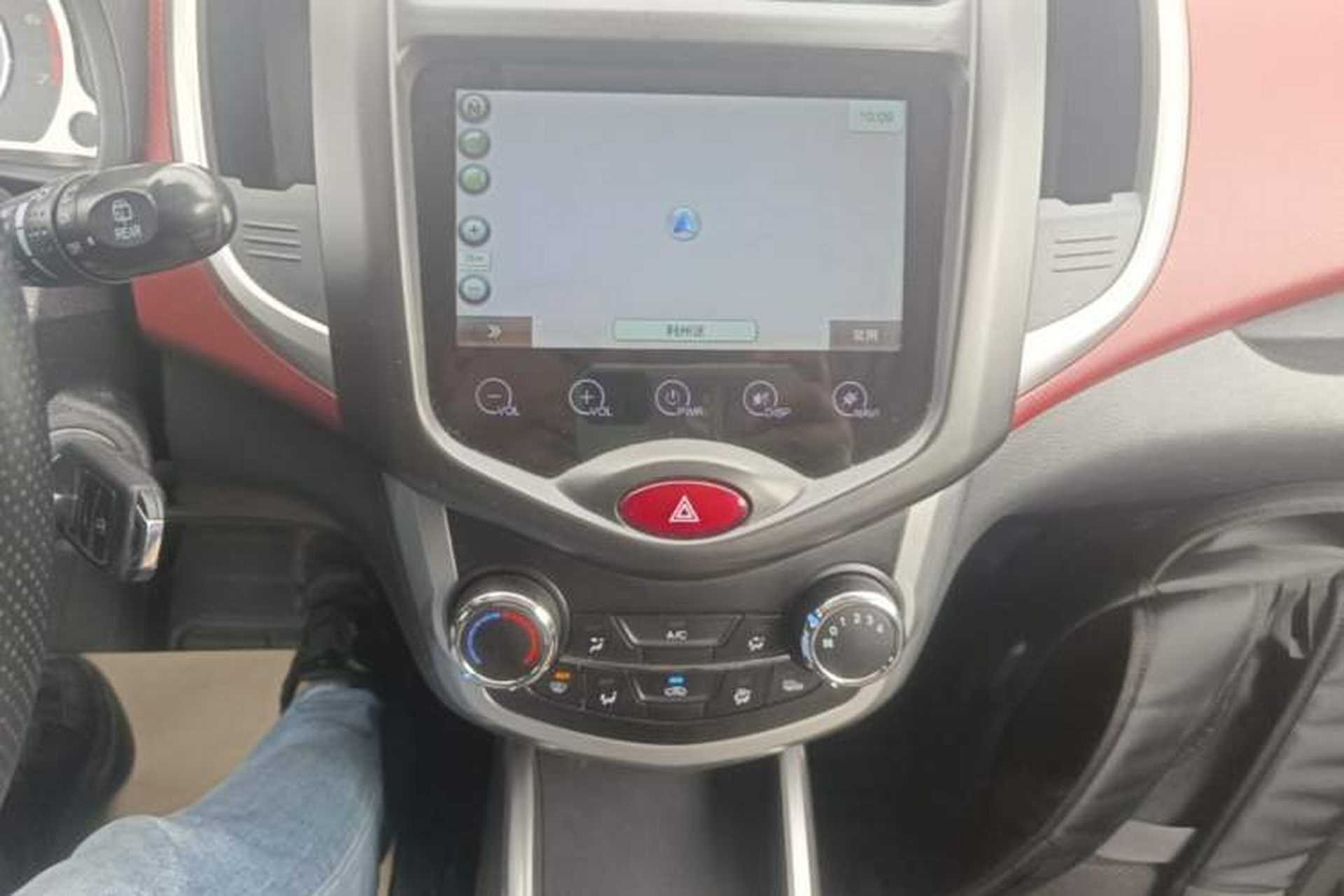 Used CHANGAN Benni 2015 1.4L IMT Luxury Model China IV Audio And AC Panel