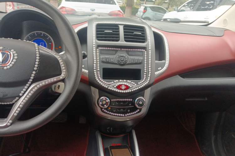 Used CHANGAN Benni 2015 1.4L IMT Luxury Version China IV Standard Audio And AC Panel