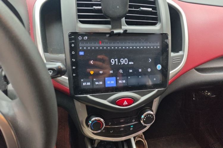 Used CHANGAN Benni 2015 1.4L IMT Luxury Model China V Standard Audio And AC Panel