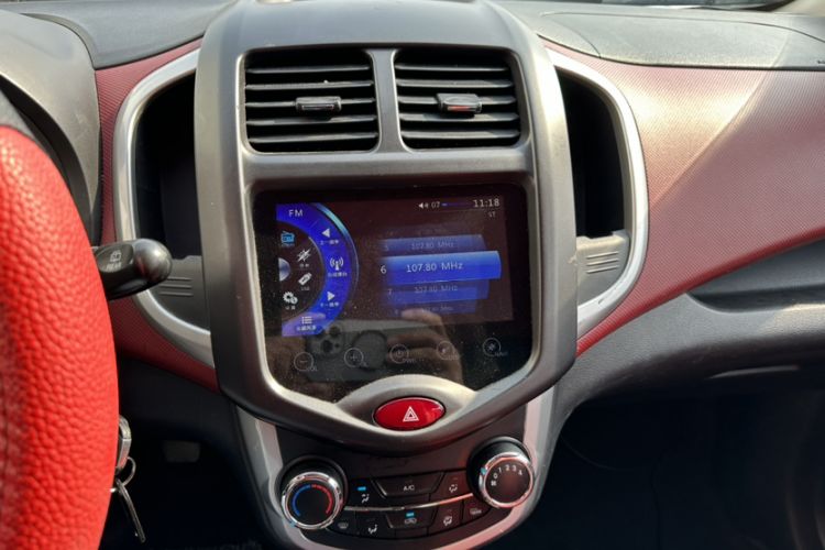 Used CHANGAN Benni 2015 1.4L Manual Luxury Model China V Standard Audio And AC Panel