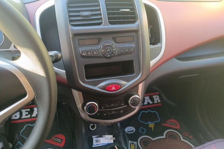 Used CHANGAN Benni 2015 1.4L Manual Luxury Model China IV Standard Audio And AC Panel