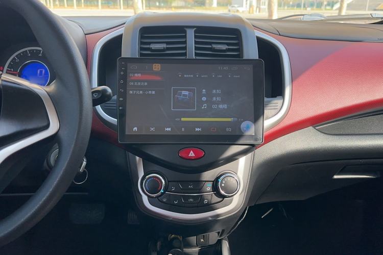 Used CHANGAN Benni 2015 1.4L IMT Luxury Model China V Standard Audio And AC Panel