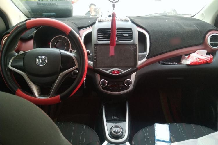 Used CHANGAN Benni 2015 1.4L IMT Luxury Model China V Standard Center Console