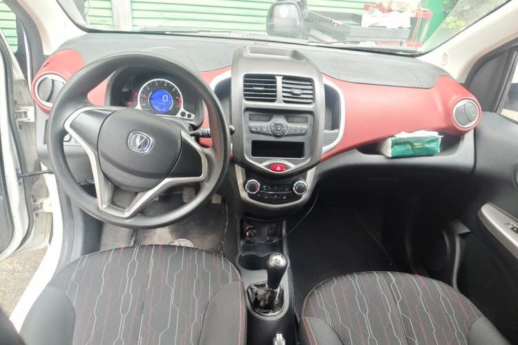 Used CHANGAN Benni 2015 1.4L Manual Luxury Model China IV Standard Center Console