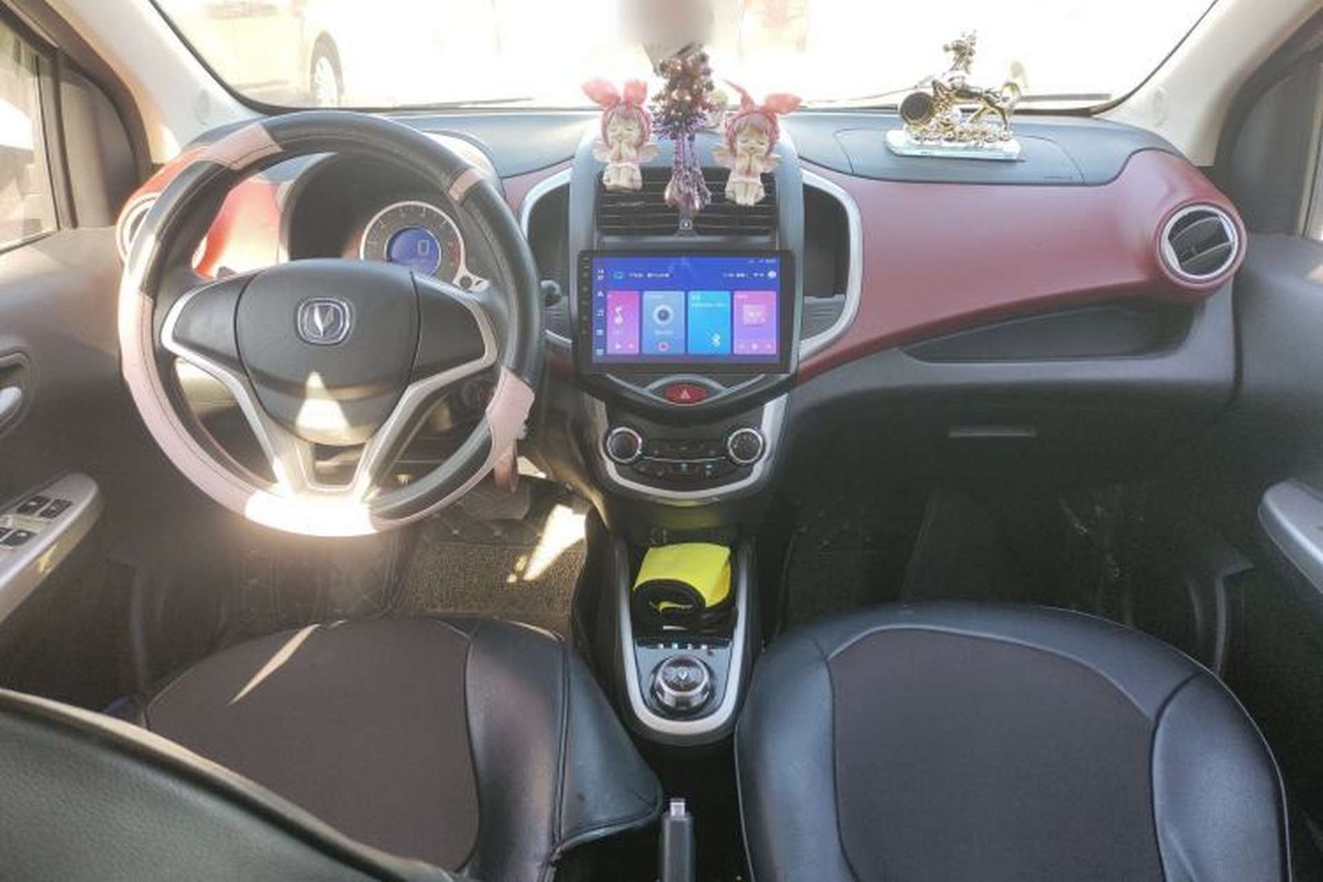 Used CHANGAN Benni 2015 1.4L IMT Luxury Model China V Standard Center Console