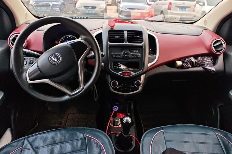 Used CHANGAN Benni 2015 1.4L Manual Luxury Model China IV Standard Center Console