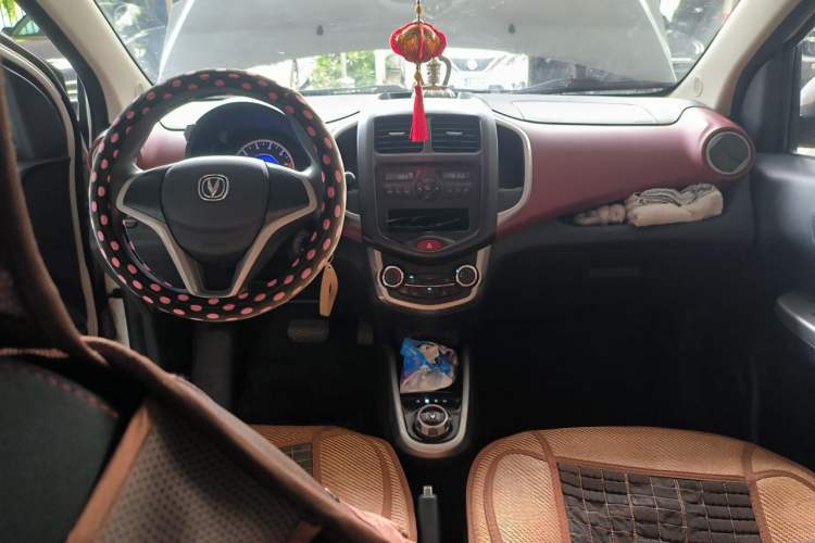 Used CHANGAN Benni 2015 1.4L IMT Luxury Model China V Standard Center Console