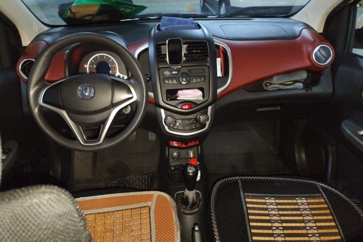 Used CHANGAN Benni 2015 1.4L Manual Luxury Model China V Standard Center Console
