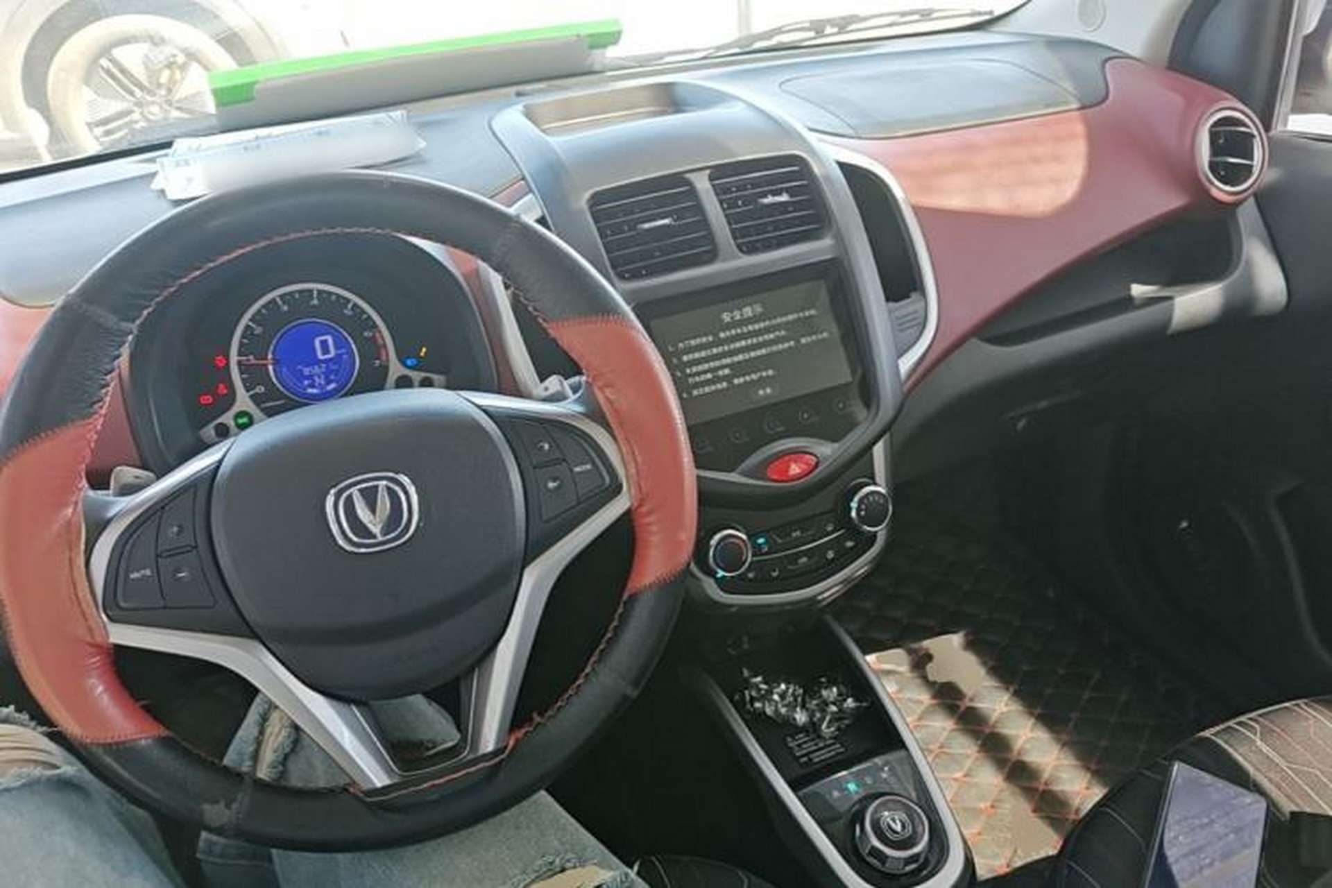 Used CHANGAN Benni 2015 1.4L IMT Prestige Model China V Standard Center Console