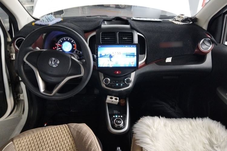 Used CHANGAN Benni 2015 1.4L IMT Luxury Model China V Standard Center Console