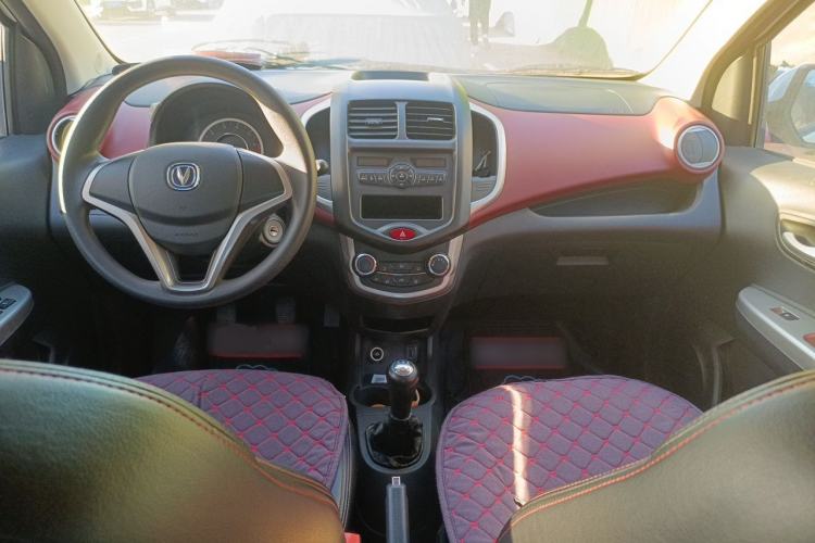 Used CHANGAN Benni 2015 1.4L Manual Luxury Model China IV Standard Center Console