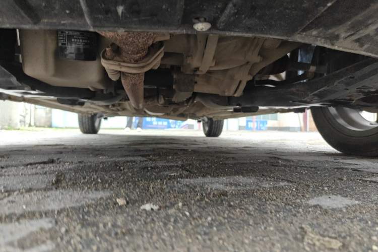 Used CHANGAN Benni 2015 1.4L IMT Prestige Model China V Standard Chassis Front
