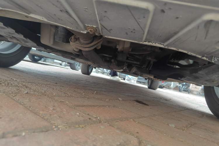 Used CHANGAN Benni 2015 1.4L IMT Luxury Model China V Standard Chassis Front