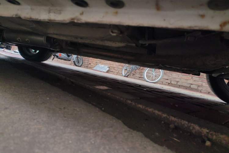 Used CHANGAN Benni 2015 1.4L IMT Luxury Model China V Standard Chassis Rear Left