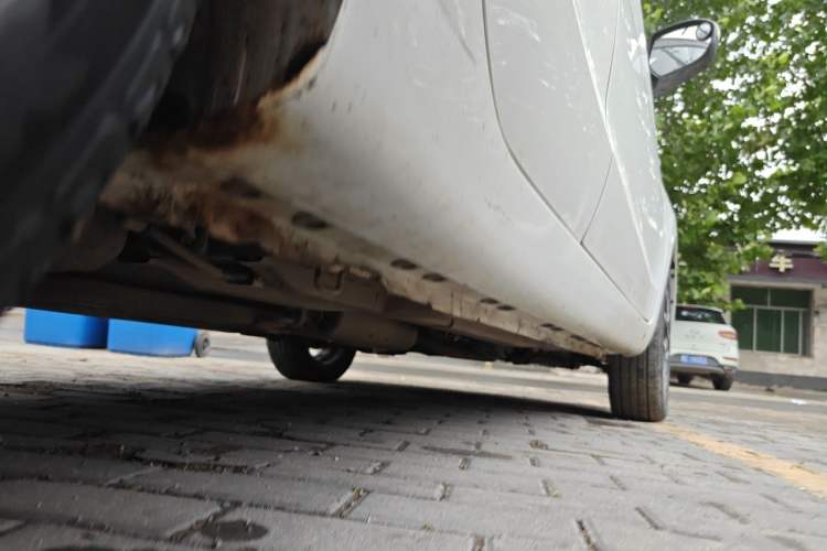 Used CHANGAN Benni 2015 1.4L IMT Prestige Model China V Standard Chassis Rear Right