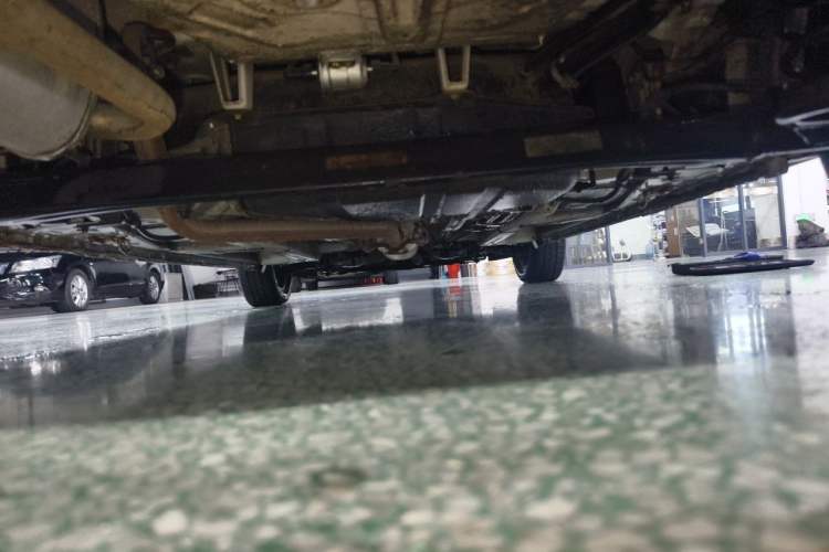 Used CHANGAN Benni 2015 1.4L IMT Prestige Model China V Standard Chassis Rear