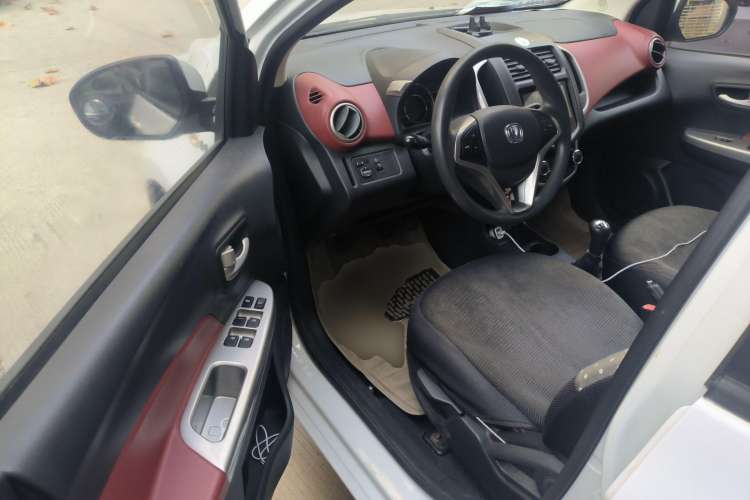 Used CHANGAN Benni 2015 1.4L Manual Luxury Model China V Standard Driver Seat