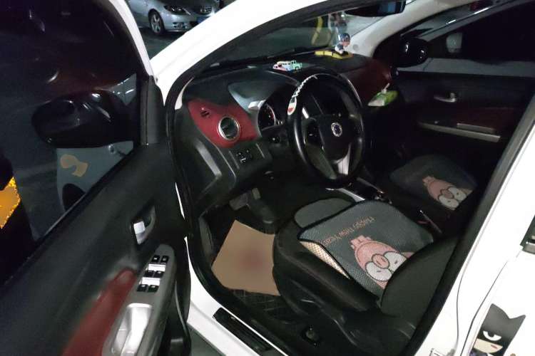 Used CHANGAN Benni 2015 1.4L IMT Luxury Model China IV Driver Seat