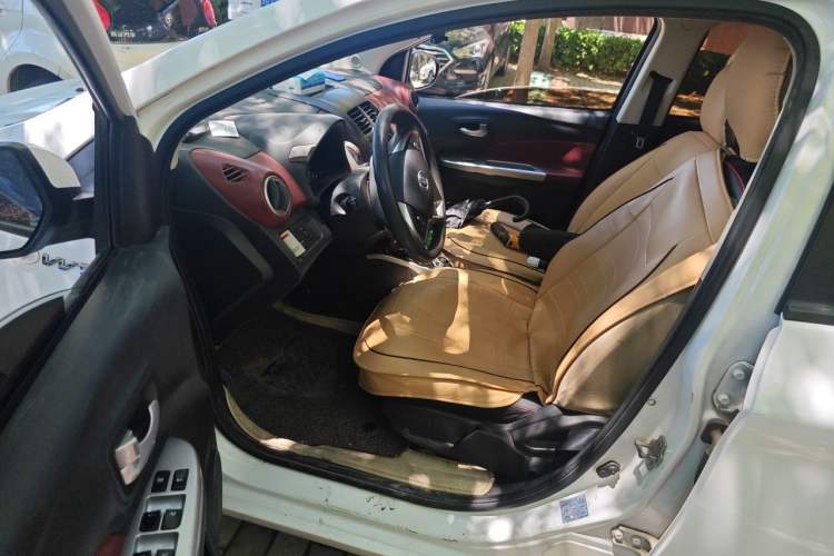 Used CHANGAN Benni 2015 1.4L IMT Prestige Model China V Standard Driver Seat