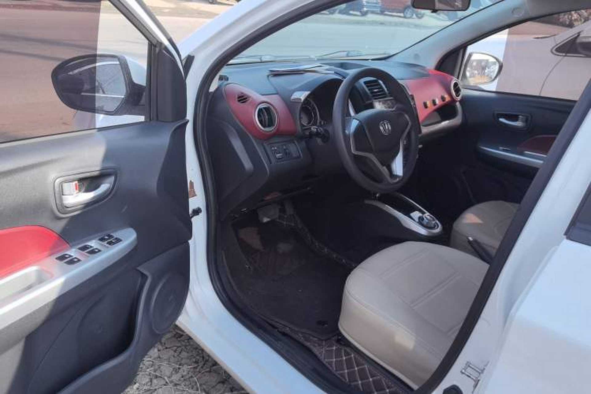 Used CHANGAN Benni 2015 1.4L IMT Luxury Model China V Standard Driver Seat