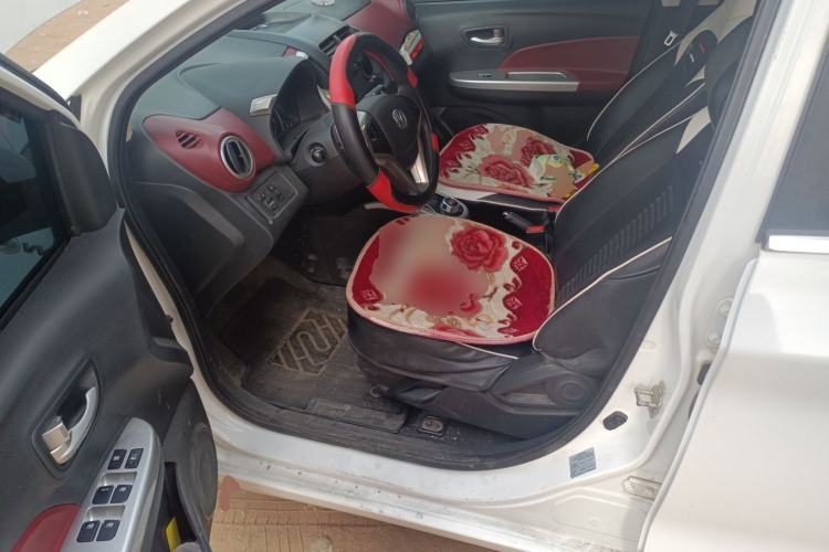 Used CHANGAN Benni 2015 1.4L IMT Prestige Model China V Standard Driver Seat