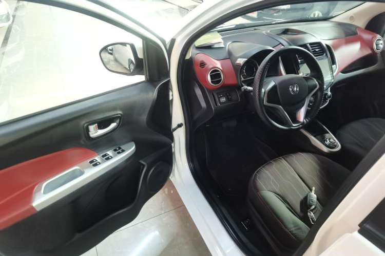 Used CHANGAN Benni 2015 1.4L IMT Luxury Model China V Standard Driver Seat
