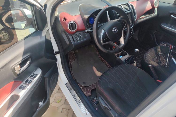 Used CHANGAN Benni 2015 1.4L Manual Luxury Model China V Standard Driver Seat