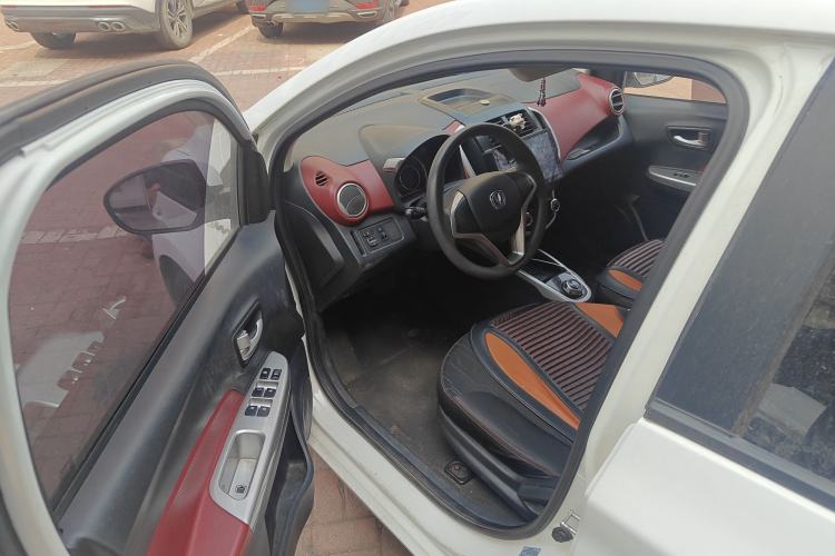 Used CHANGAN Benni 2015 1.4L IMT Luxury Model China V Standard Driver Seat