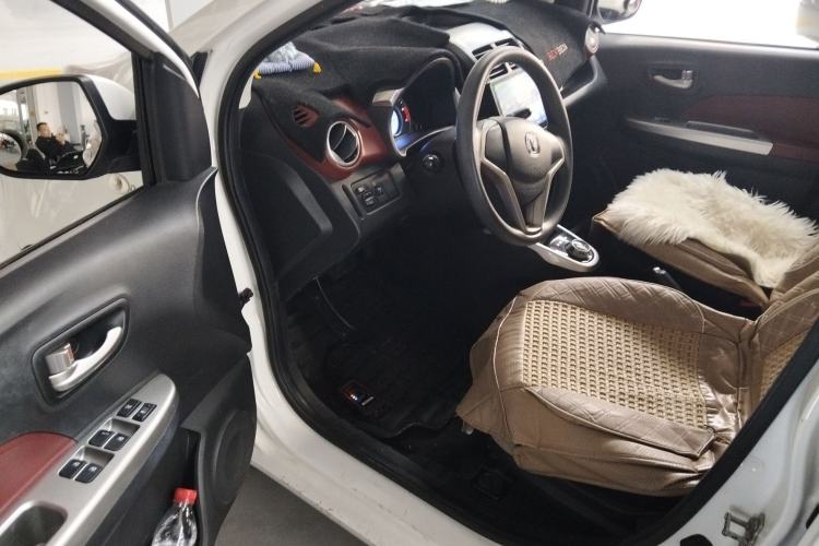 Used CHANGAN Benni 2015 1.4L IMT Luxury Model China V Standard Driver Seat