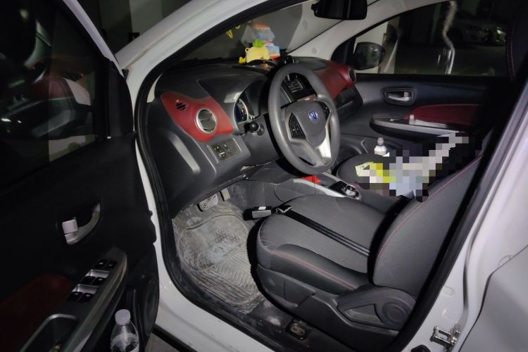 Used CHANGAN Benni 2015 1.4L IMT Sunroof Version China V Standard Driver Seat