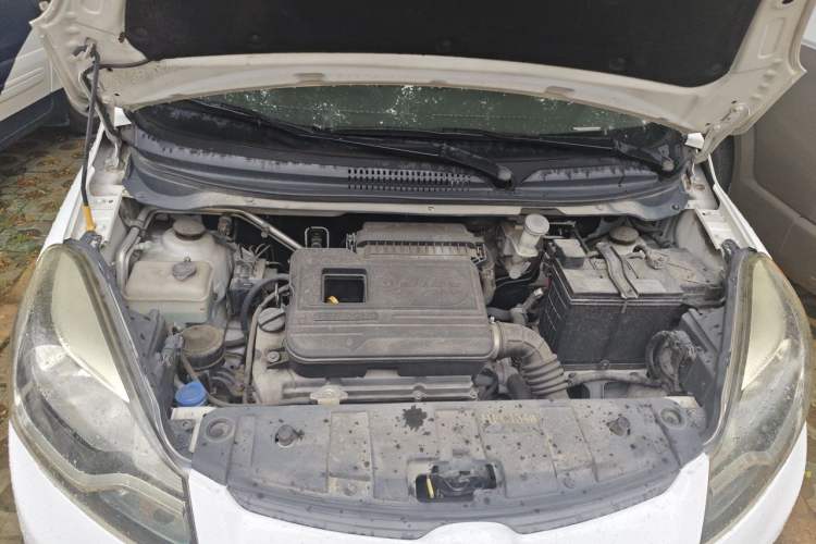 Used CHANGAN Benni 2015 1.4L IMT Luxury Model China IV Engine Bay