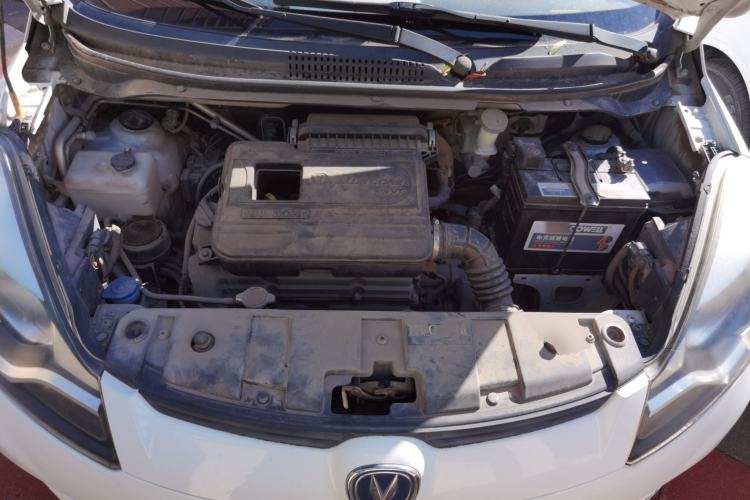 Used CHANGAN Benni 2015 1.4L Manual Luxury Model China V Standard Engine Bay
