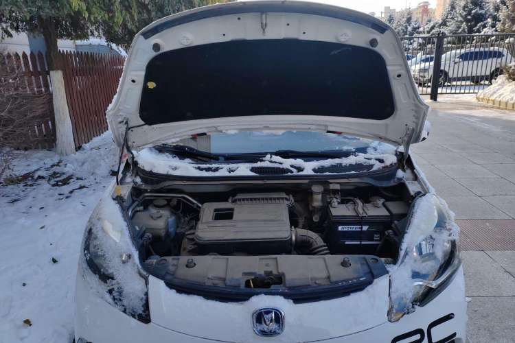 Used CHANGAN Benni 2015 1.4L IMT Luxury Model China IV Engine Bay