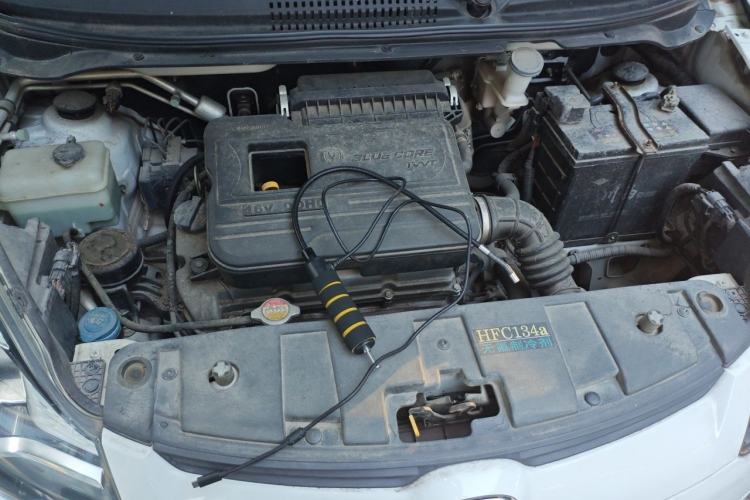 Used CHANGAN Benni 2015 1.4L IMT Prestige Model China V Standard Engine Bay