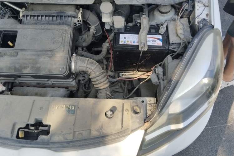 Used CHANGAN Benni 2015 1.4L IMT Luxury Model China V Standard Engine Bay Left