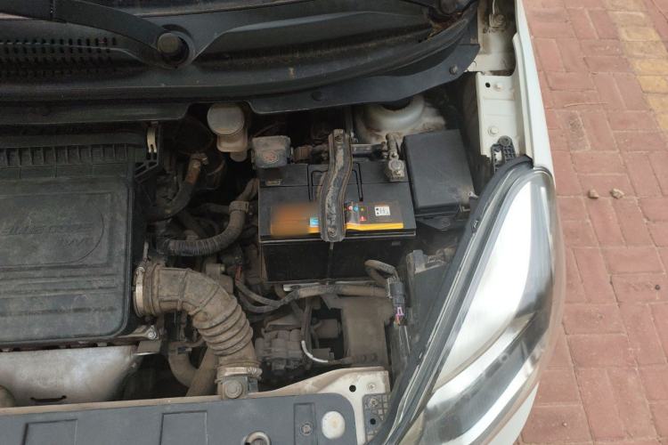 Used CHANGAN Benni 2015 1.4L IMT Sunroof Version China V Standard Engine Bay Left