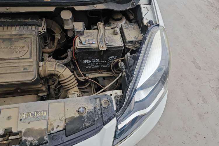 Used CHANGAN Benni 2015 1.4L IMT Luxury Version China IV Standard Engine Bay Left