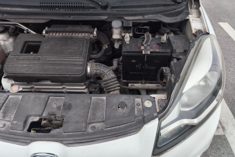 Used CHANGAN Benni 2015 1.4L IMT Luxury Model China IV Engine Bay Left