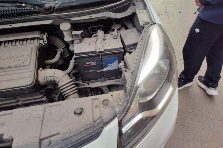 Used CHANGAN Benni 2015 1.4L IMT Luxury Model China V Standard Engine Bay Left