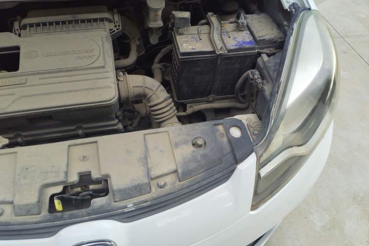 Used CHANGAN Benni 2015 1.4L IMT Prestige Model China V Standard Engine Bay Left