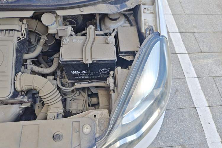 Used CHANGAN Benni 2015 1.4L IMT Prestige Model China V Standard Engine Bay Left