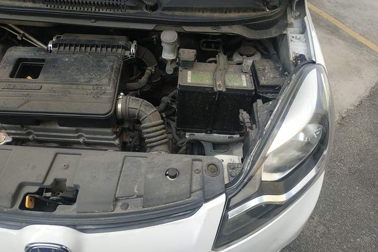 Used CHANGAN Benni 2015 1.4L IMT Luxury Model China V Standard Engine Bay Left