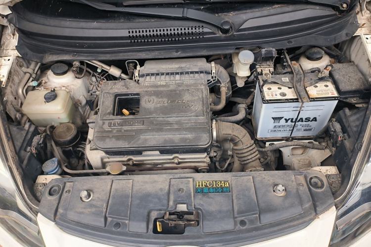 Used CHANGAN Benni 2015 1.4L IMT Luxury Model China V Standard Engine Bay