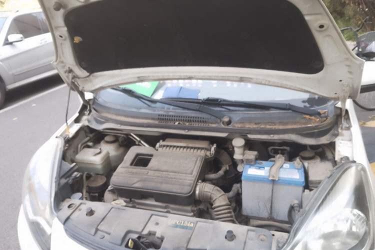 Used CHANGAN Benni 2015 1.4L IMT Prestige Model China V Standard Engine Bay